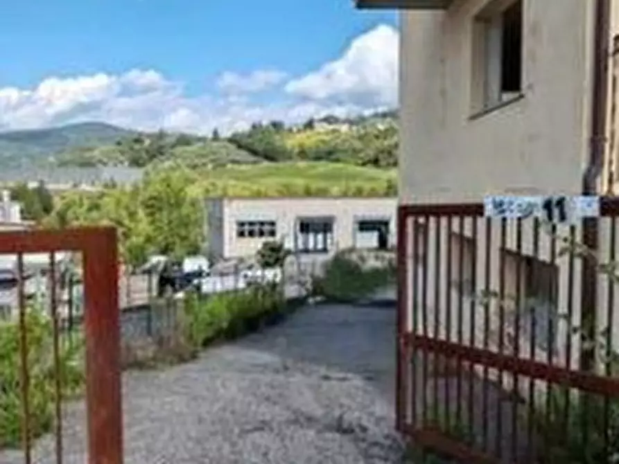 Immagine 3 di Magazzino in vendita  in Via del vicano 11 - 50060 Pelago (FI) a Pelago