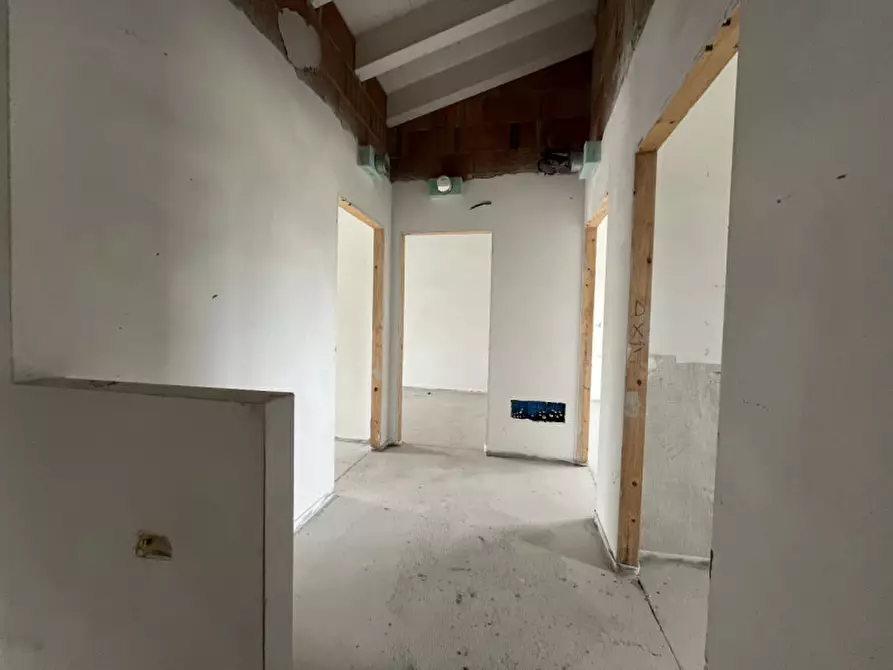 Immagine 12 di Casa trifamiliare in vendita  in Via Como 14 a Salzano