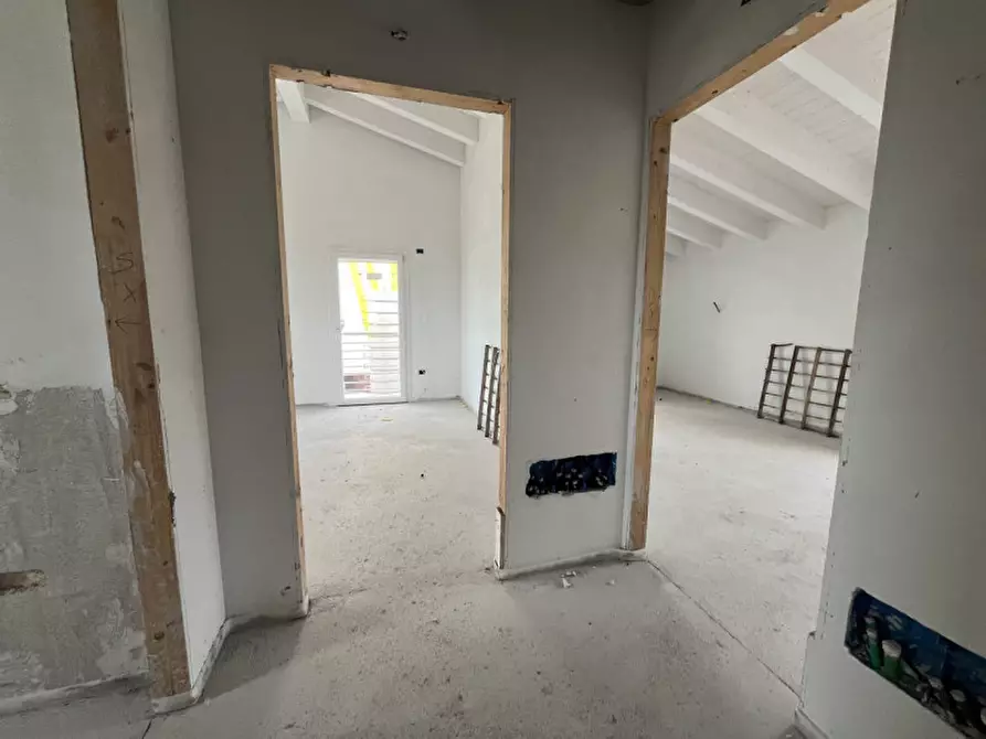 Immagine 14 di Casa trifamiliare in vendita  in Via Como 14 a Salzano