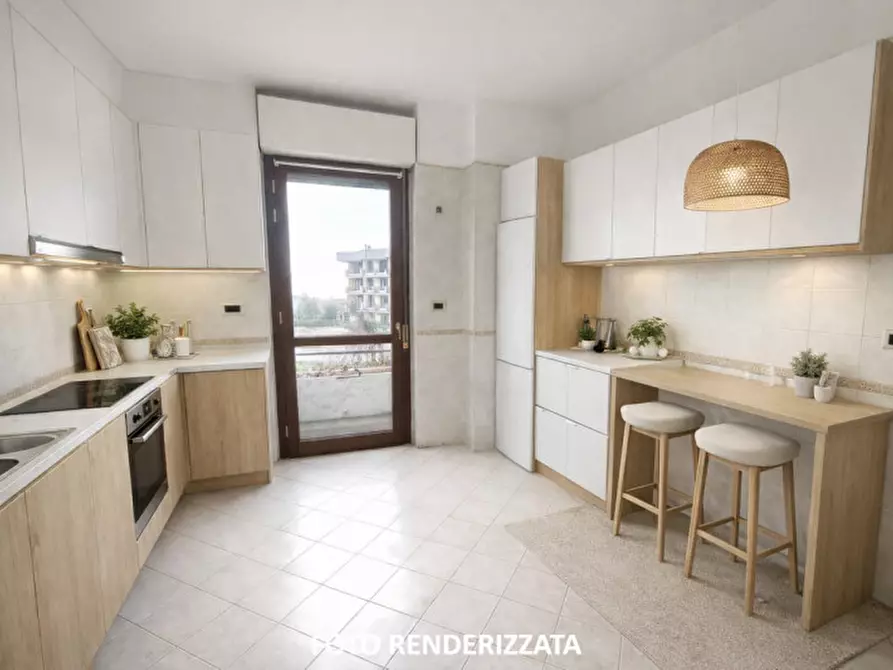 Immagine 5 di Appartamento in vendita  in Via Nosate a Roma