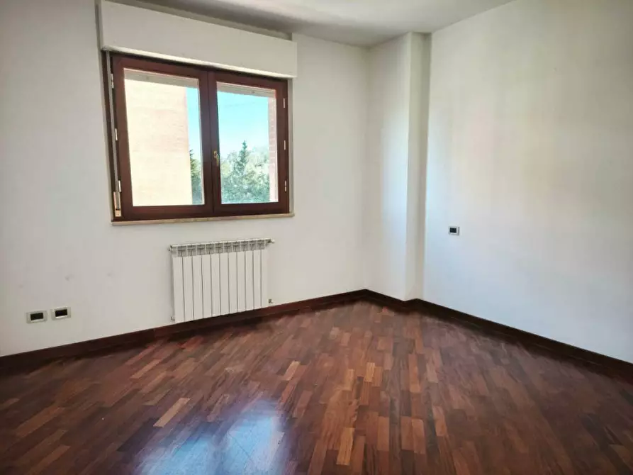 Immagine 13 di Appartamento in vendita  in Via Nosate a Roma