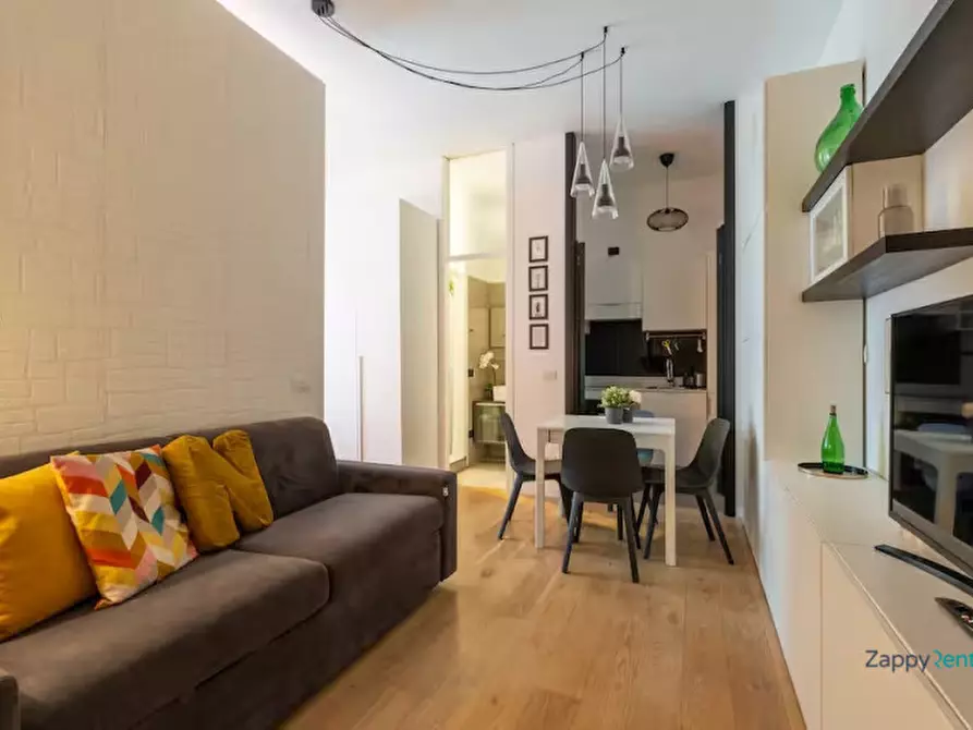 Immagine 1 di Appartamento in affitto  in Via Piero della Francesca, 51 a Milano