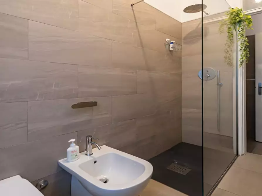 Immagine 19 di Appartamento in affitto  in Via Piero della Francesca, 51 a Milano