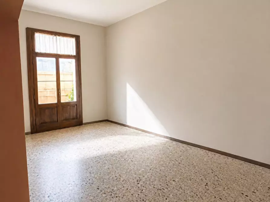 Immagine 7 di Palazzo in vendita  in Via Giuseppe Garibaldi a Gambara