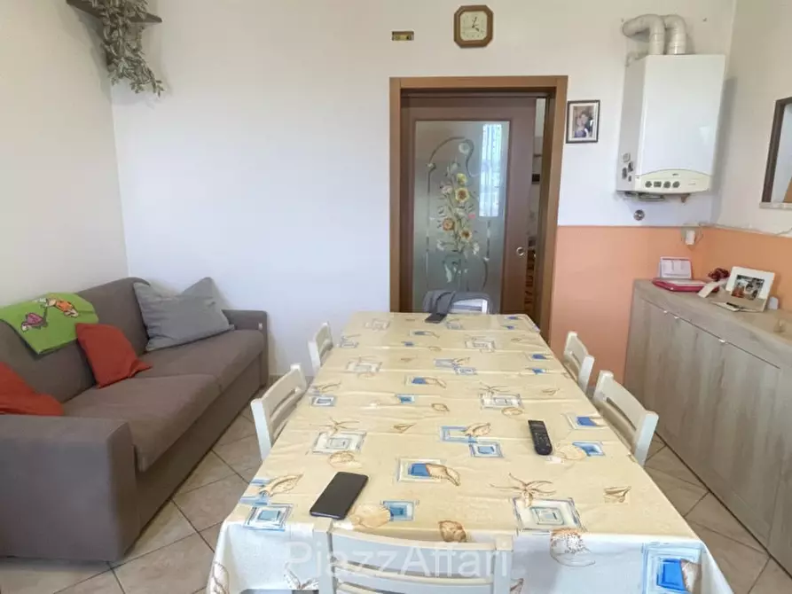 Immagine 9 di Casa bifamiliare in vendita  in Via Cavarzere a Cona