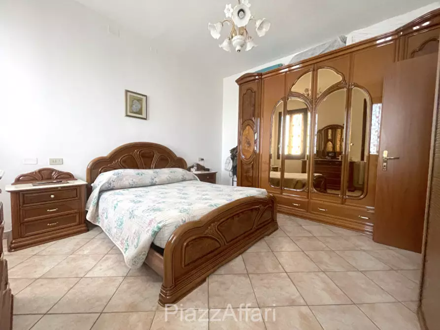 Immagine 13 di Casa bifamiliare in vendita  in Via Cavarzere a Cona