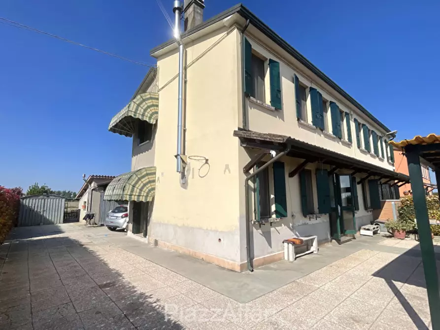 Immagine 23 di Casa bifamiliare in vendita  in Via Cavarzere a Cona