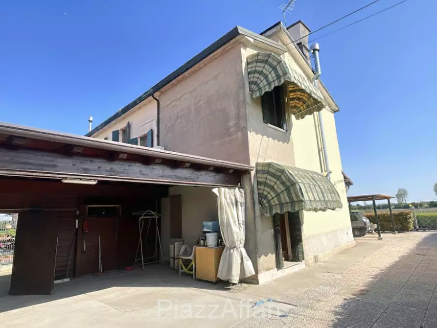 Immagine 28 di Casa bifamiliare in vendita  in Via Cavarzere a Cona