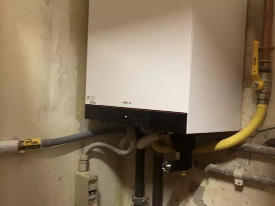 Immagine 11 di Negozio in vendita  in Corso Giovane Italia a Casale Monferrato