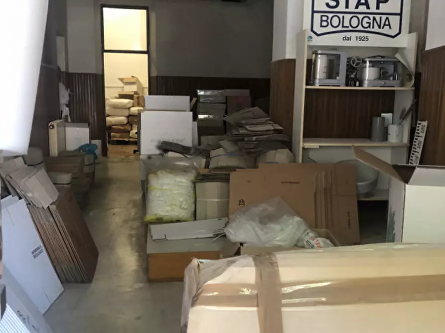 Immagine 12 di Negozio in vendita  in Corso Giovane Italia a Casale Monferrato