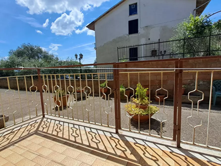 Immagine 12 di Appartamento in vendita  a Tuoro Sul Trasimeno