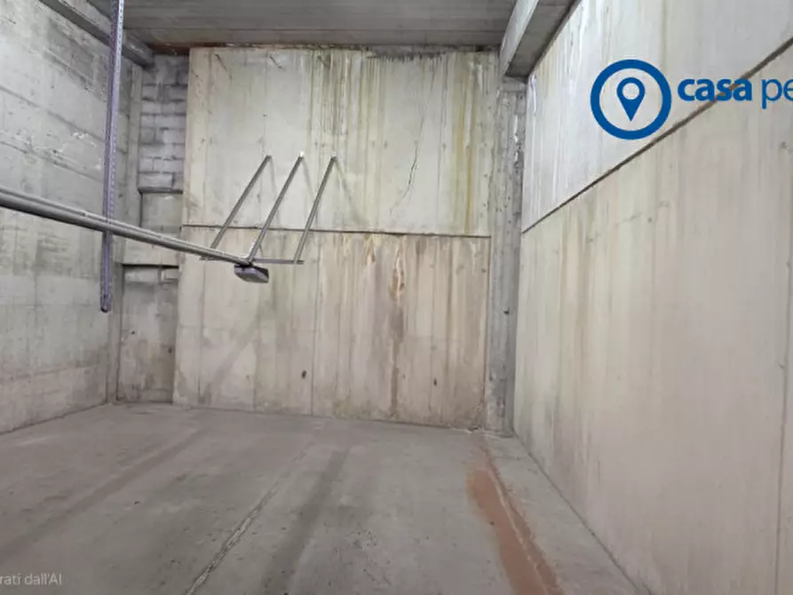 Immagine 4 di Garage in vendita  in sacro cuore, 1 a Rovigo