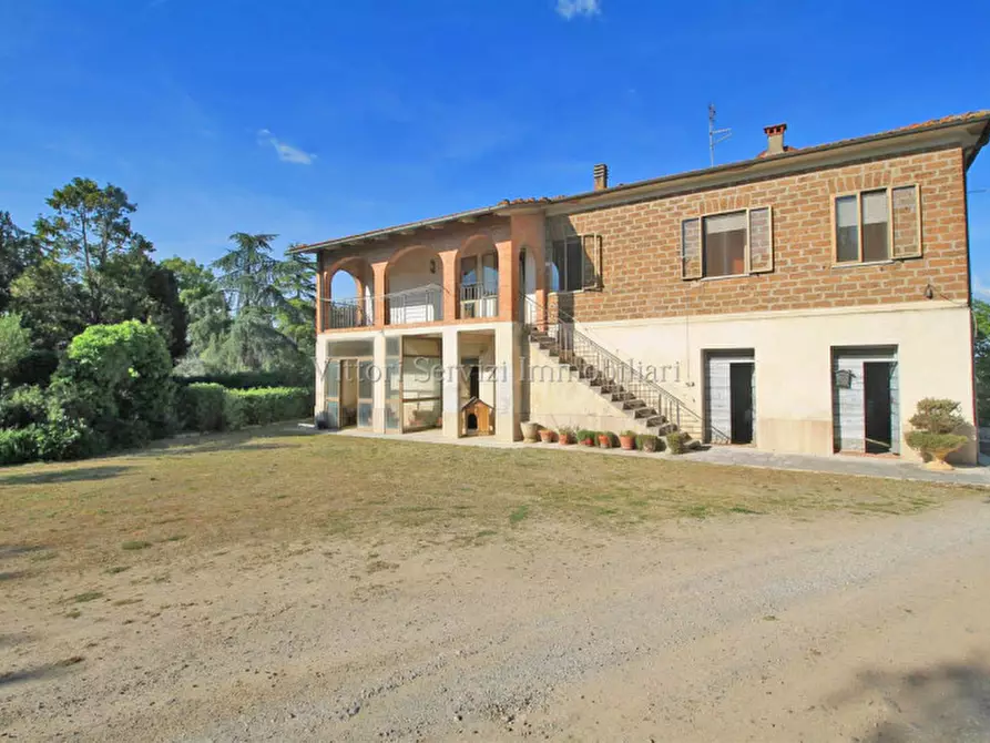 Immagine 2 di Casa bifamiliare in vendita  in via valdichiana a Montepulciano