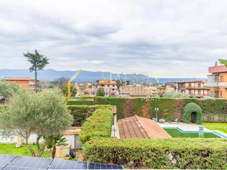 Immagine 1 di Villetta a schiera in vendita  in Via Busachi a Roma