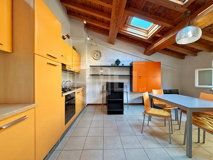 Immagine 9 di Appartamento in vendita  in Via Enrico Mayer 48 a Livorno