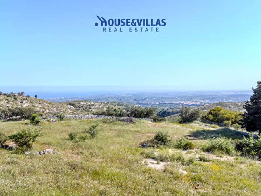 Immagine 12 di Villa in vendita  in sant'elia a Noto