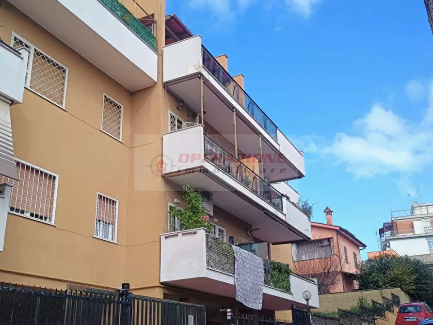 Immagine 2 di Appartamento in vendita  in Via Angelo Maria Querini a Roma