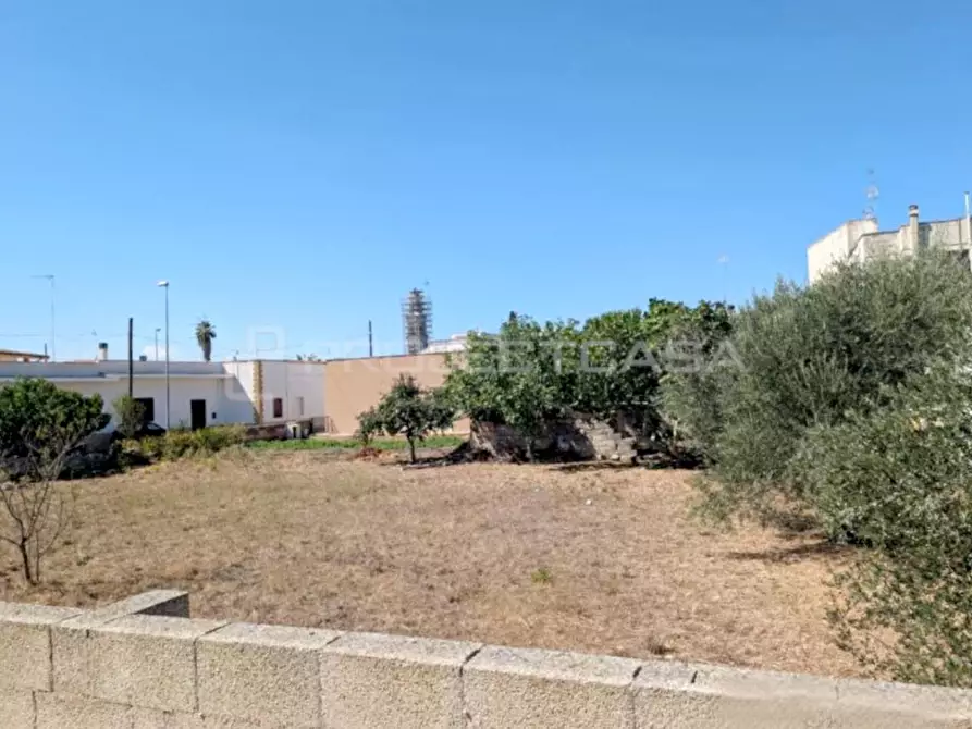 Immagine 1 di Terreno in vendita  in Via Vittorio Alfieri a Soleto