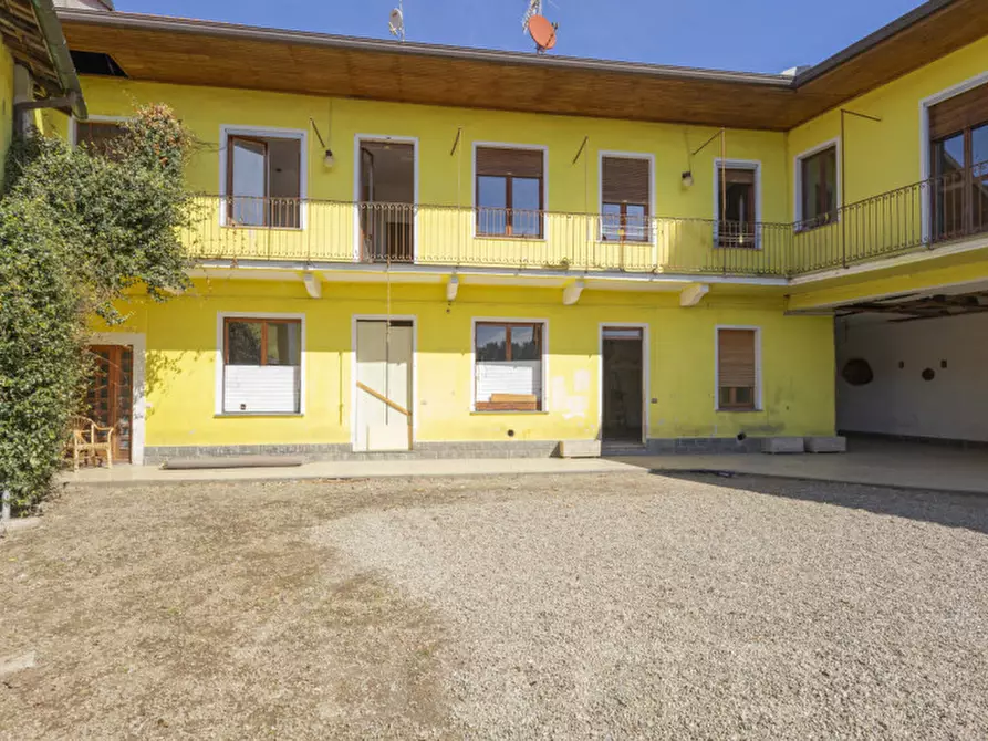 Immagine 21 di Casa bifamiliare in vendita  in via vittoria 2 a Bolzano Novarese