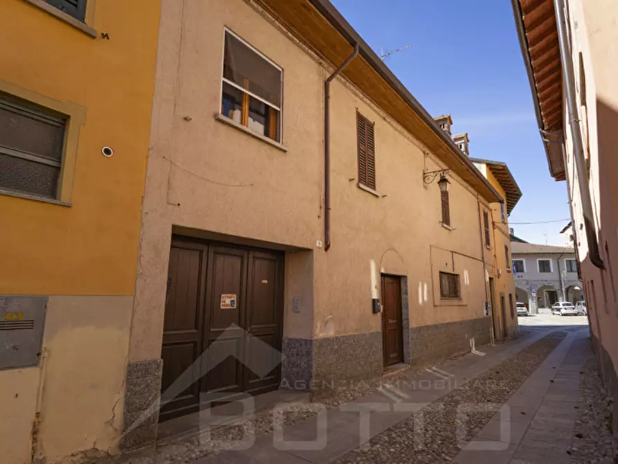 Immagine 22 di Casa bifamiliare in vendita  in via vittoria 2 a Bolzano Novarese