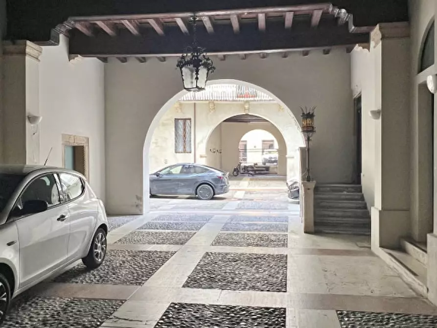 Immagine 2 di Appartamento in vendita  in Contra' Riale, a Vicenza