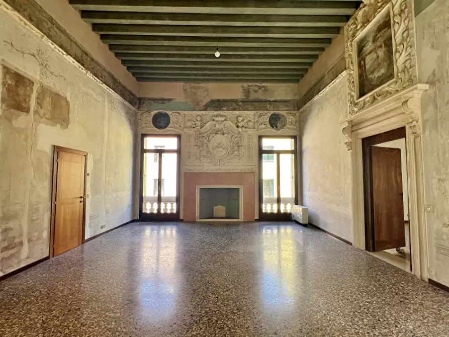 Immagine 4 di Appartamento in vendita  in Contra' Riale, a Vicenza