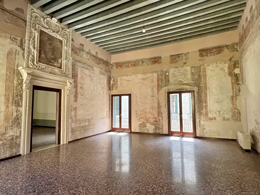 Immagine 5 di Appartamento in vendita  in Contra' Riale, a Vicenza