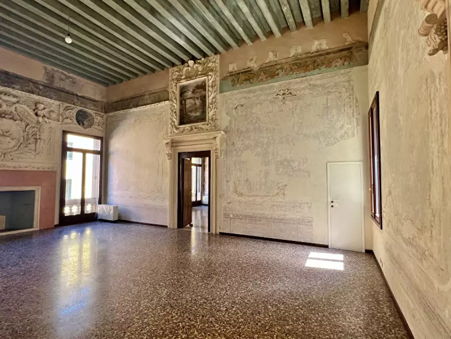 Immagine 8 di Appartamento in vendita  in Contra' Riale, a Vicenza