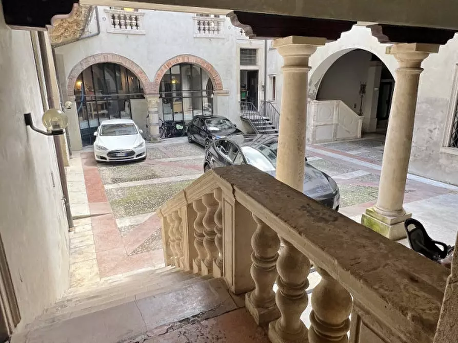 Immagine 24 di Appartamento in vendita  in Contra' Riale, a Vicenza