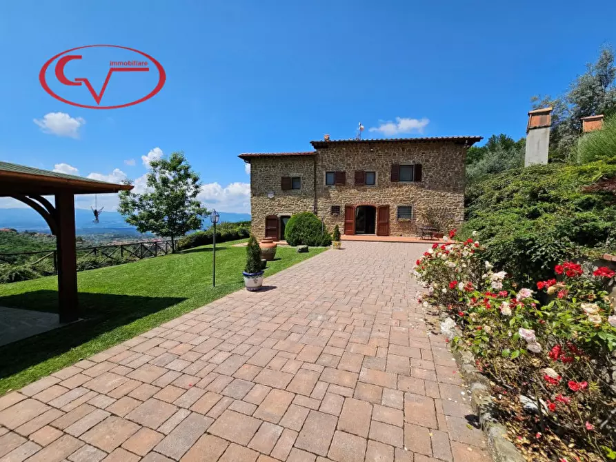 Immagine 2 di Villa in vendita  in Reggello a Reggello
