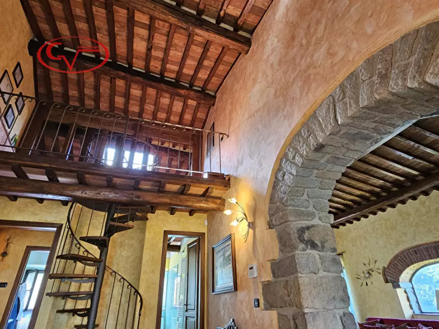 Immagine 15 di Villa in vendita  in Reggello a Reggello