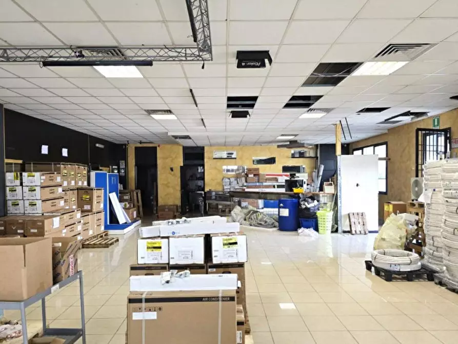 Immagine 9 di Capannone industriale in vendita  in Via del Lavoro, 67, Vigodarziele PD, Italia a Vigodarzere