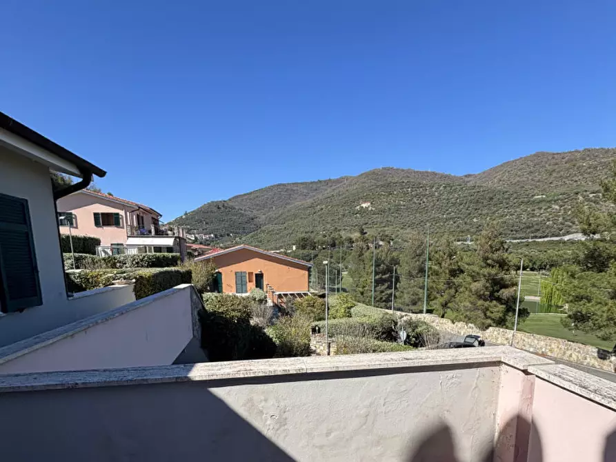 Immagine 4 di Appartamento in vendita  a Castellaro