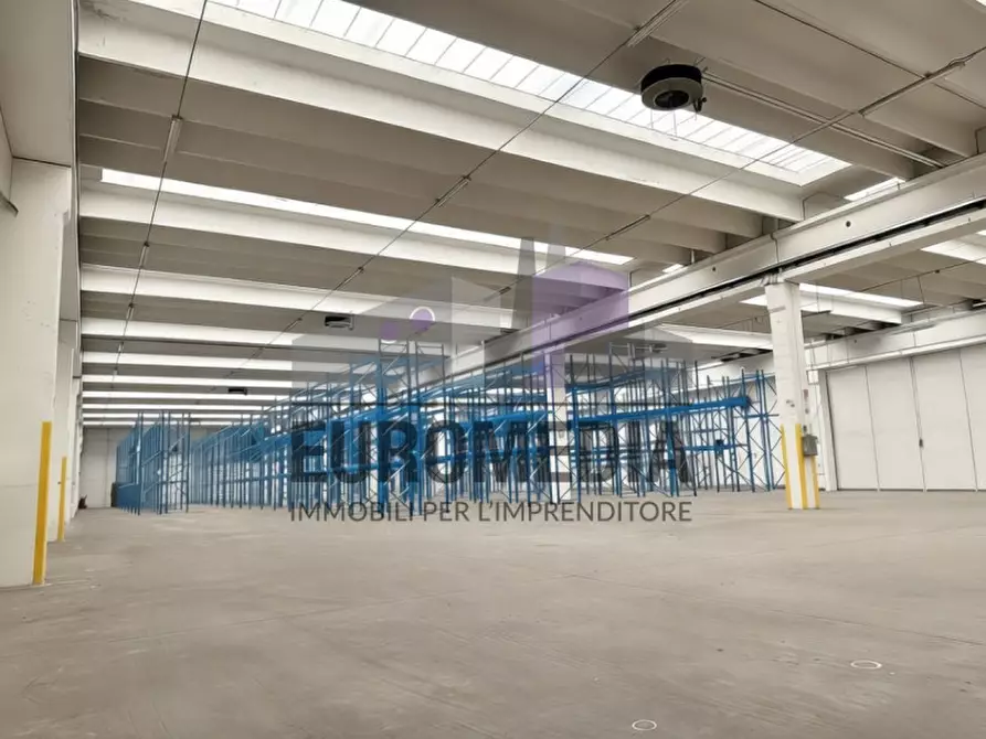 Immagine 2 di Capannone industriale in affitto  in Via Fenil Novo a San Martino Buon Albergo