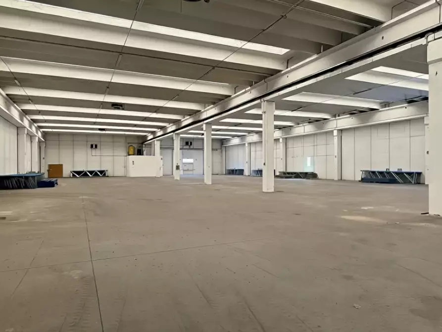 Immagine 3 di Capannone industriale in affitto  in Via Fenil Novo a San Martino Buon Albergo