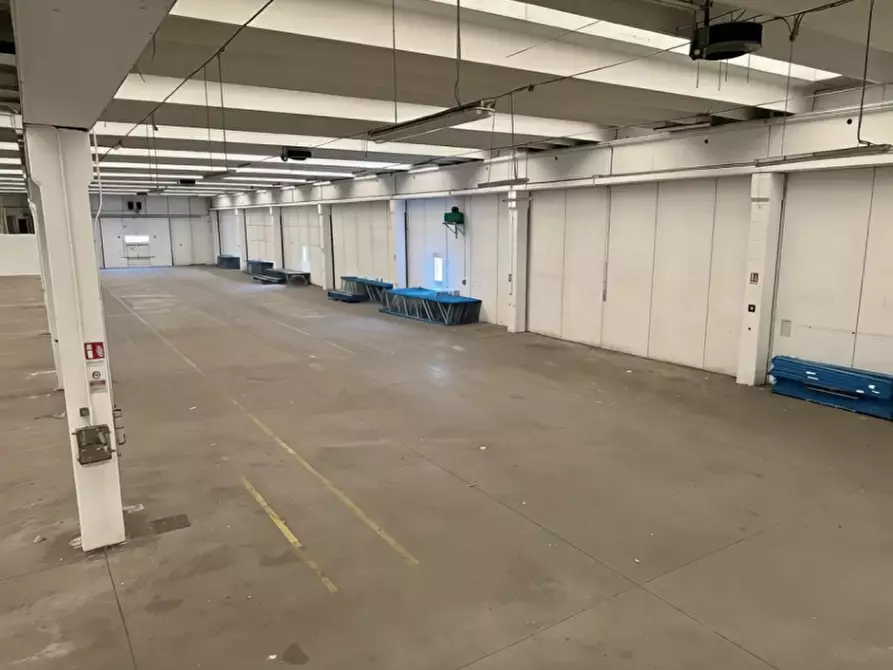 Immagine 4 di Capannone industriale in affitto  in Via Fenil Novo a San Martino Buon Albergo
