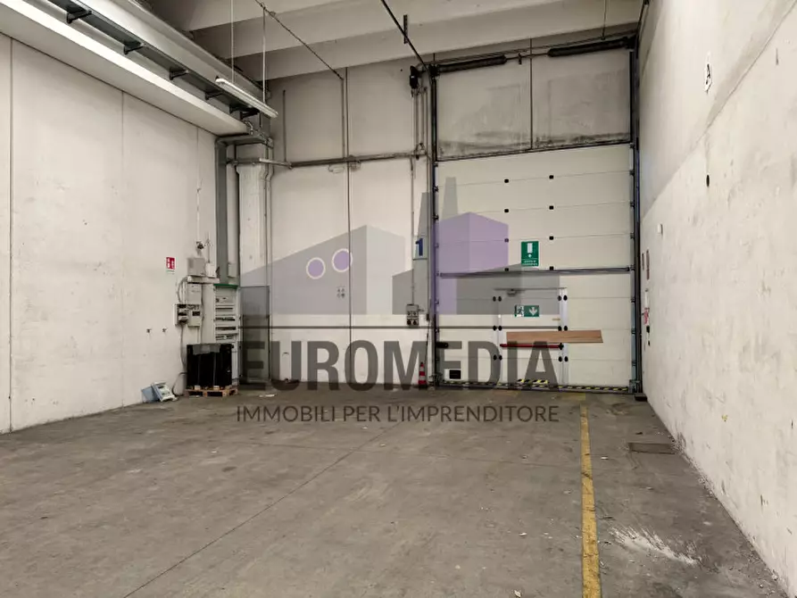 Immagine 17 di Capannone industriale in affitto  in Via Fenil Novo a San Martino Buon Albergo