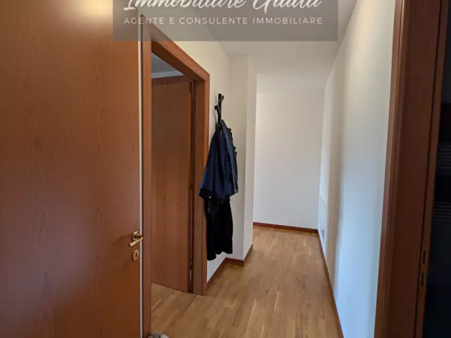 Immagine 11 di Appartamento in vendita  a Vittorio Veneto