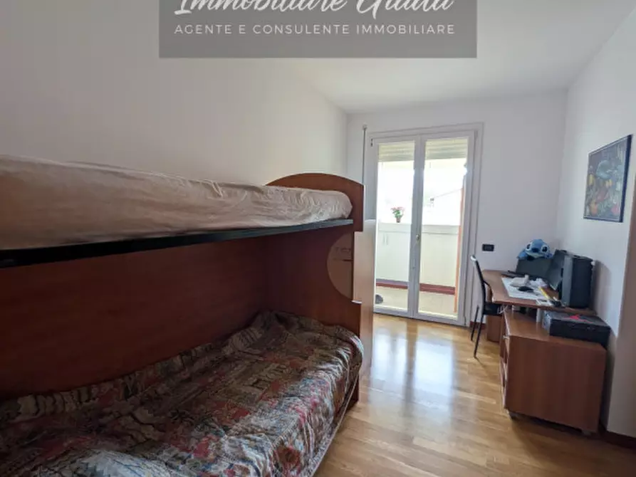 Immagine 12 di Appartamento in vendita  a Vittorio Veneto