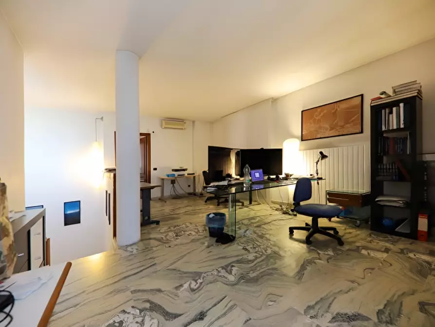 Immagine 29 di Villa in vendita  in Via Papa Giovanni Ventitreesimo a Noviglio