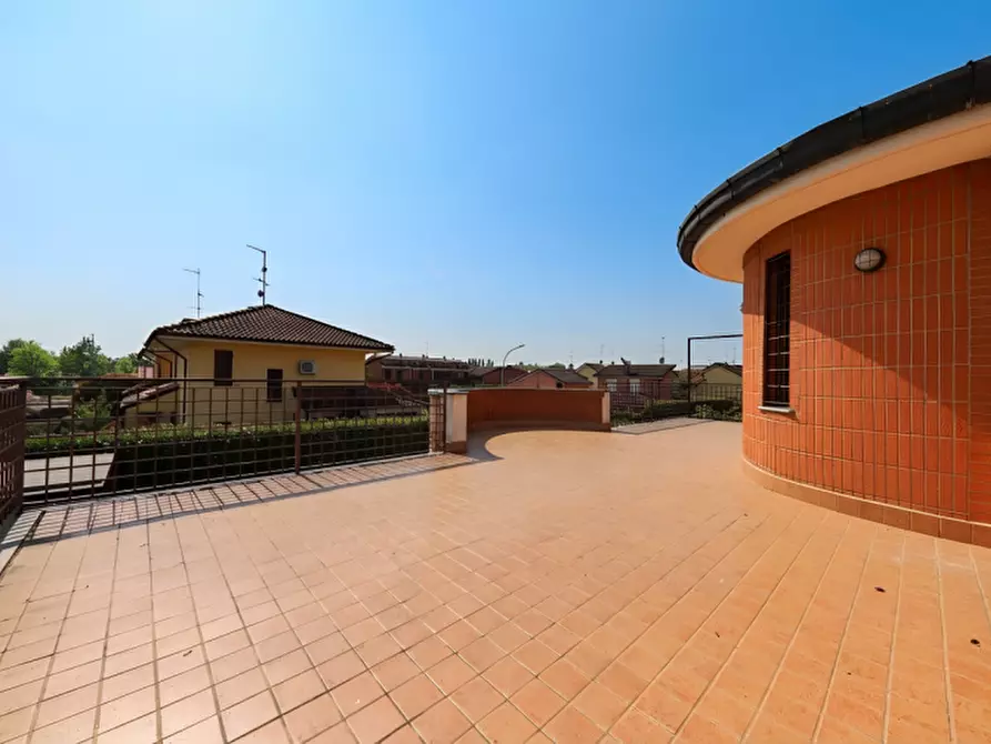 Immagine 35 di Villa in vendita  in Via Papa Giovanni Ventitreesimo a Noviglio