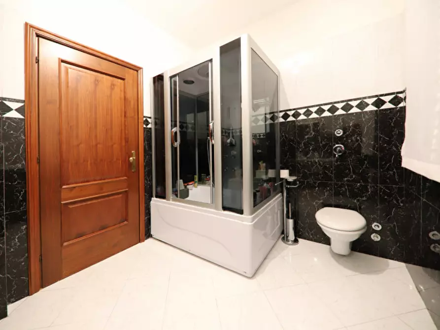 Immagine 37 di Villa in vendita  in Via Papa Giovanni Ventitreesimo a Noviglio