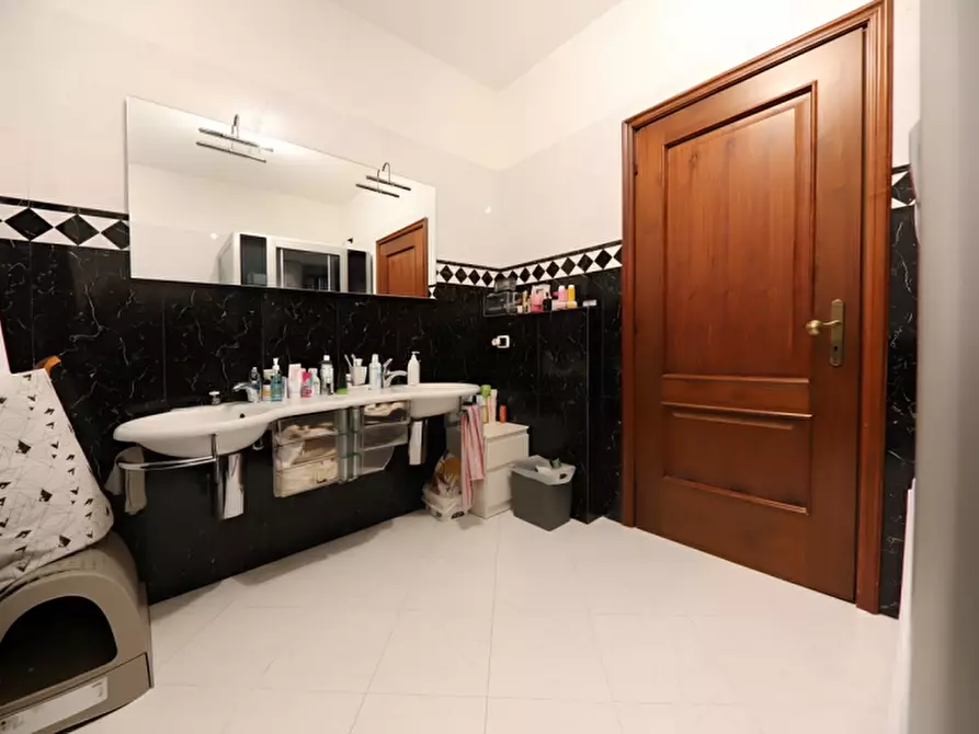Immagine 38 di Villa in vendita  in Via Papa Giovanni Ventitreesimo a Noviglio