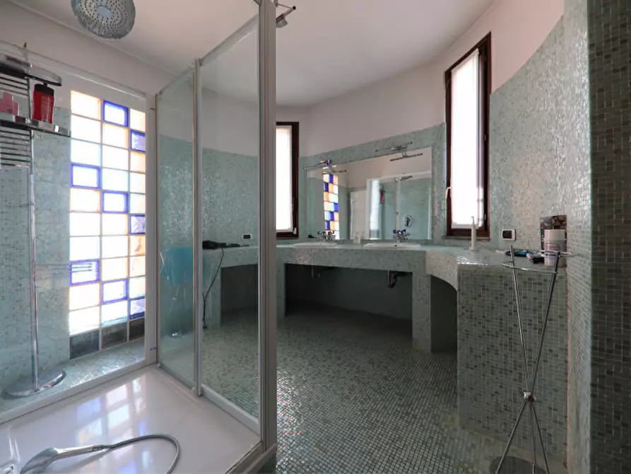 Immagine 39 di Villa in vendita  in Via Papa Giovanni Ventitreesimo a Noviglio