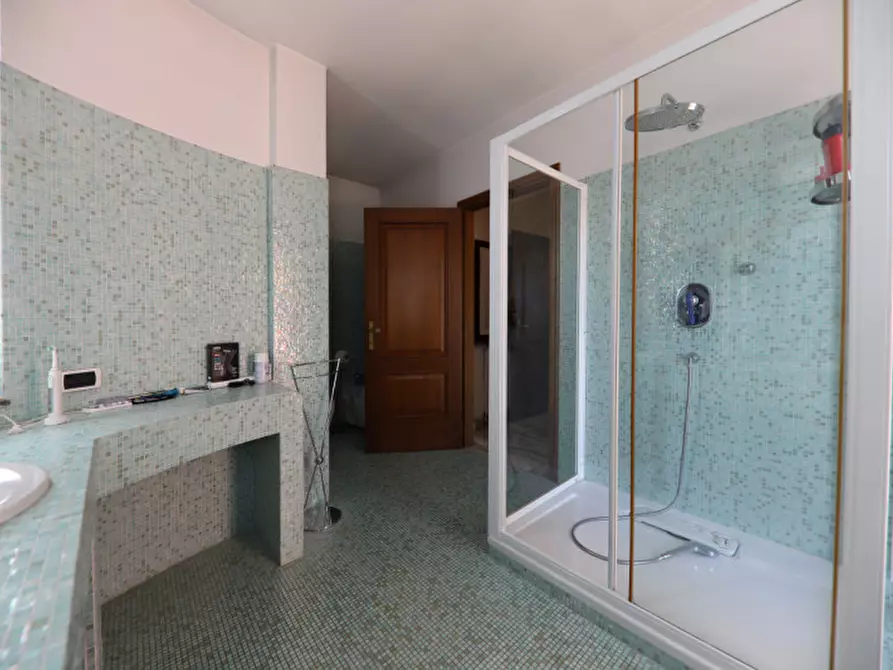 Immagine 40 di Villa in vendita  in Via Papa Giovanni Ventitreesimo a Noviglio