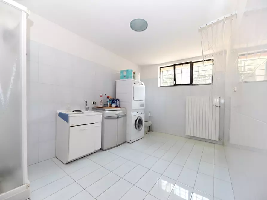 Immagine 47 di Villa in vendita  in Via Papa Giovanni Ventitreesimo a Noviglio