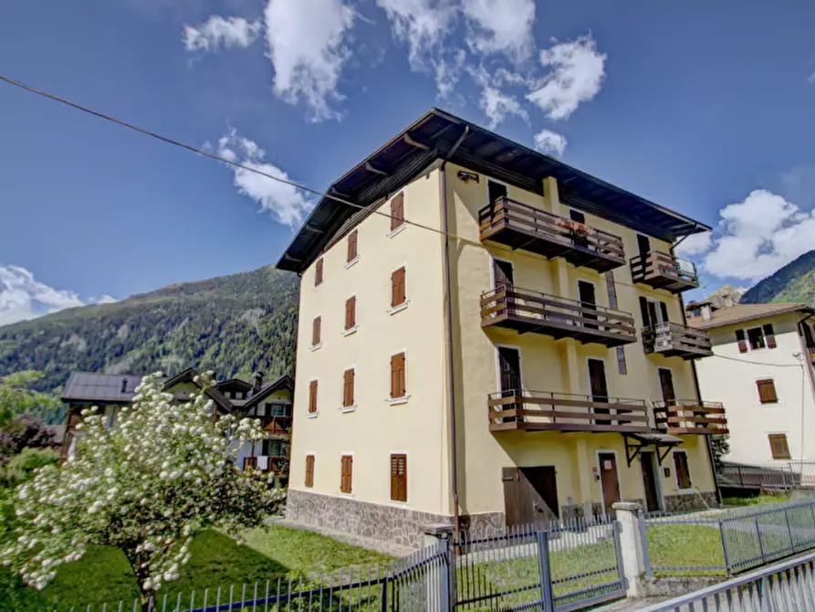 Immagine 1 di Appartamento in vendita  in Via Verdi, 5 a Carisolo
