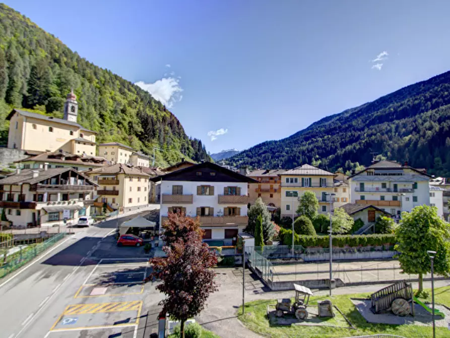 Immagine 13 di Appartamento in vendita  in Via Verdi, 5 a Carisolo