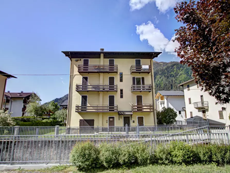 Immagine 18 di Appartamento in vendita  in Via Verdi, 5 a Carisolo