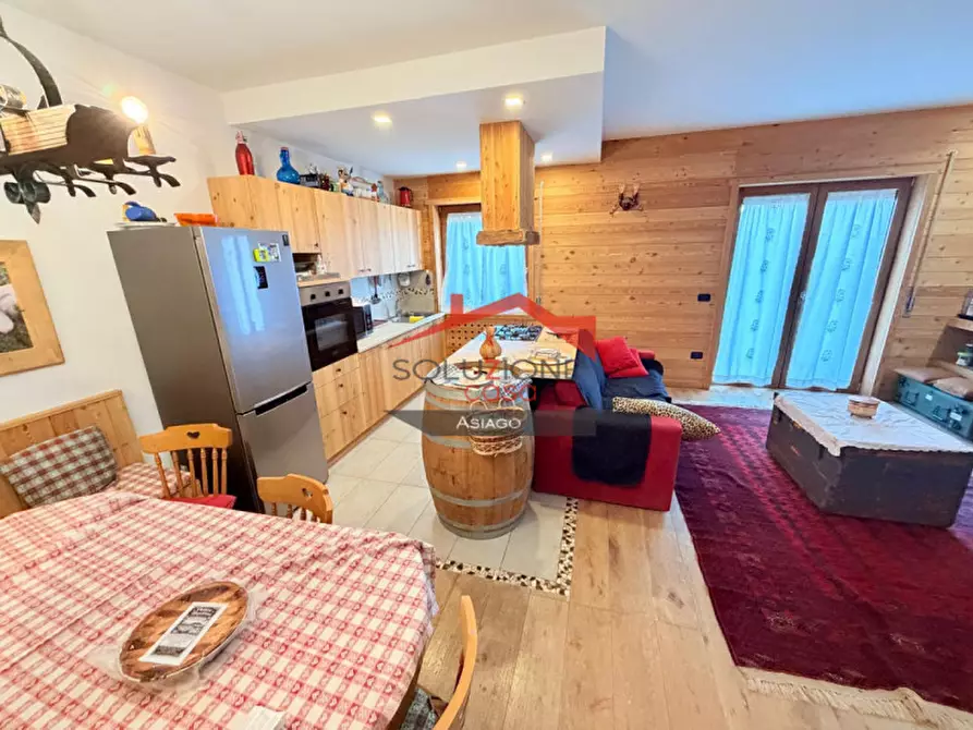 Immagine 1 di Casa bifamiliare in vendita  a Roana